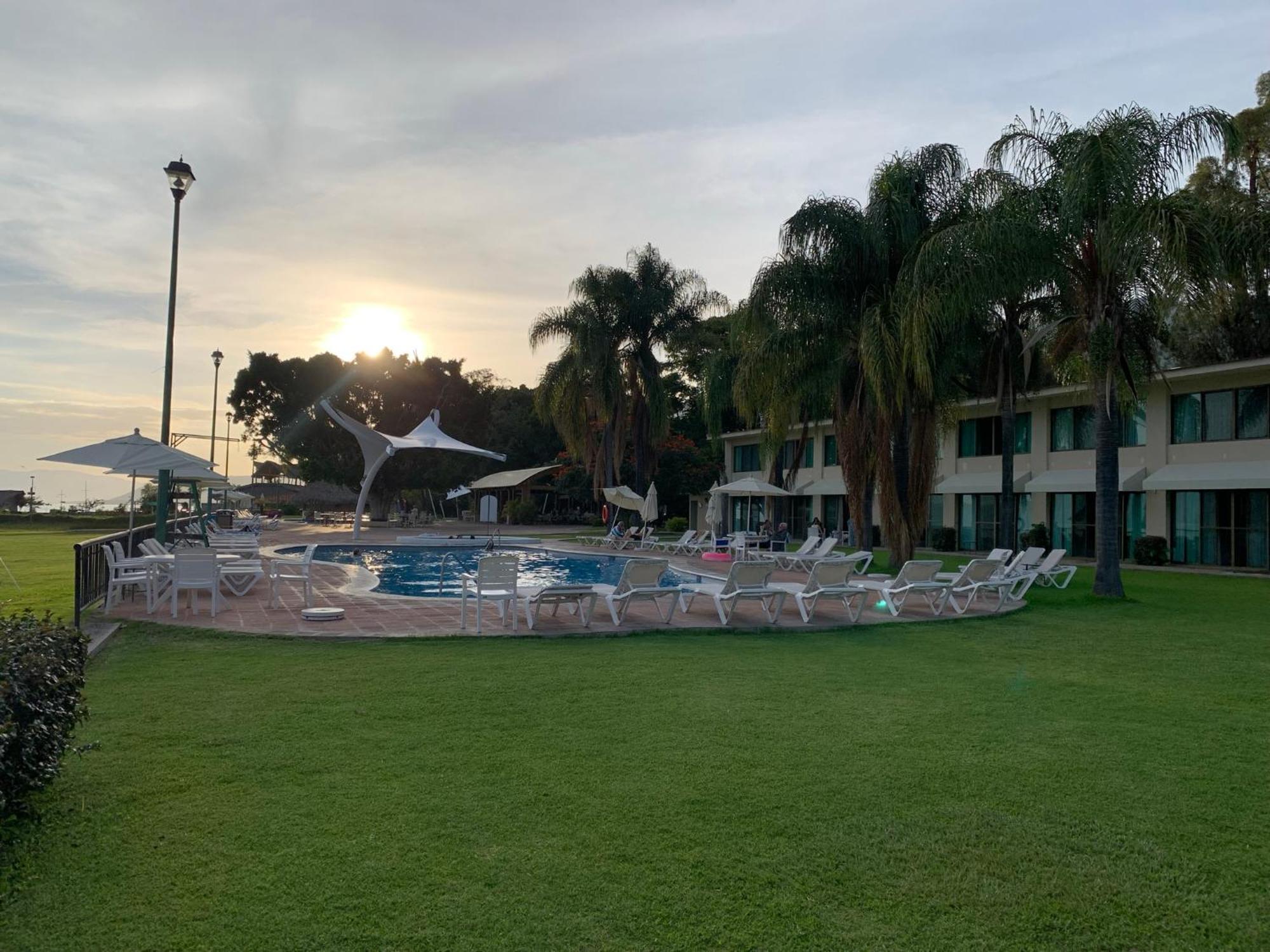 Real De Chapala Hotel Ajijic Exterior photo