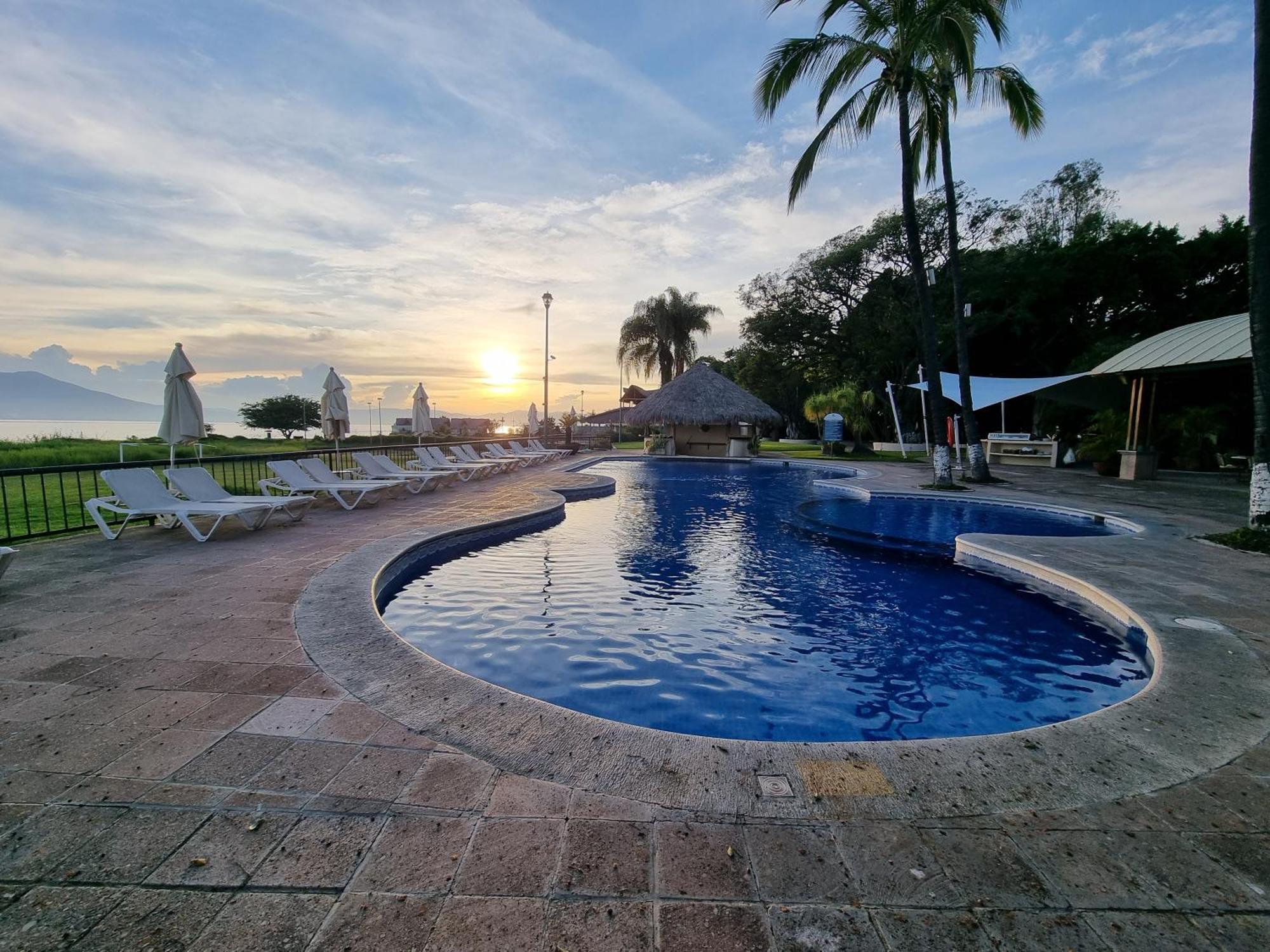 Real De Chapala Hotel Ajijic Exterior photo